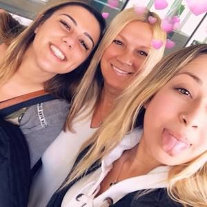 Meet your Posher, Lorraine